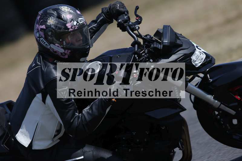 Archiv-2023/28 05.06.2023 Moto Club Anneau du Rhin/blanc-novice/22